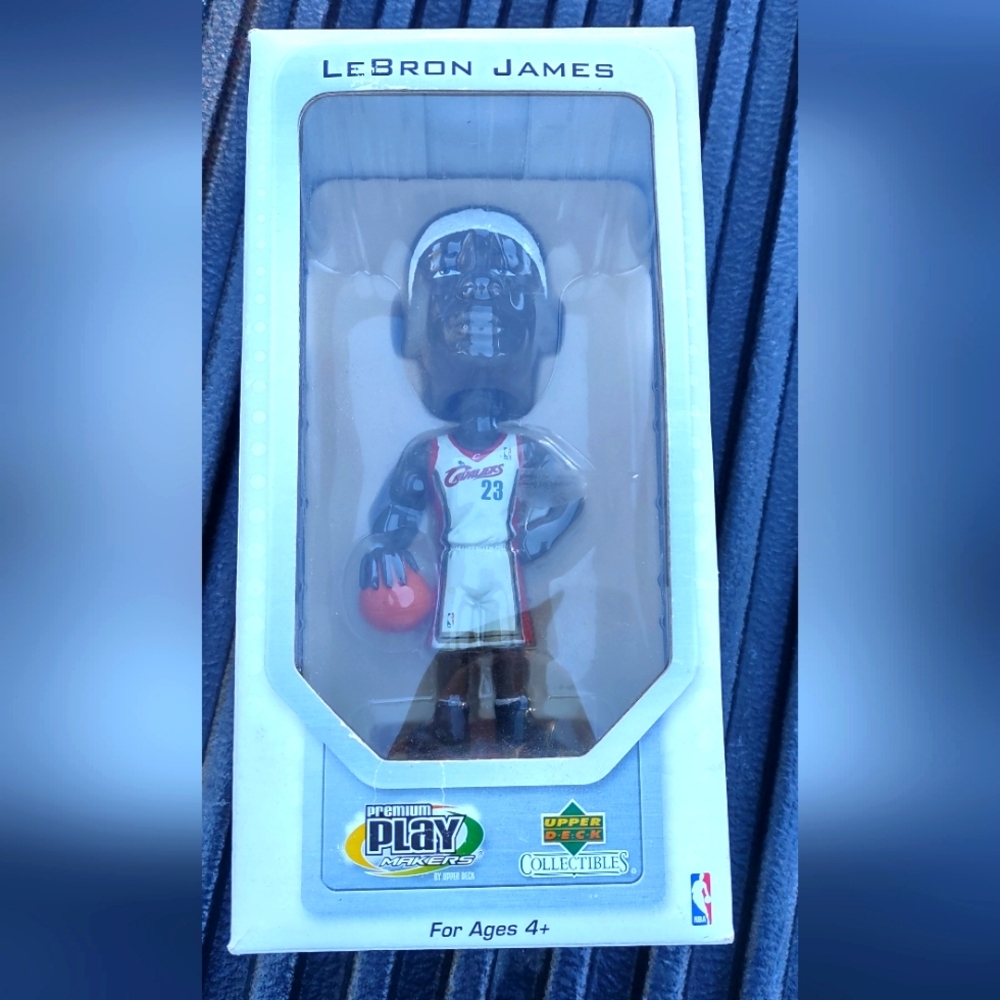 2003 Upper Deck LeBron James Bobblehead